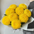 Букет из желтых хризантем