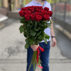 Букет 25 красных роз 90 см